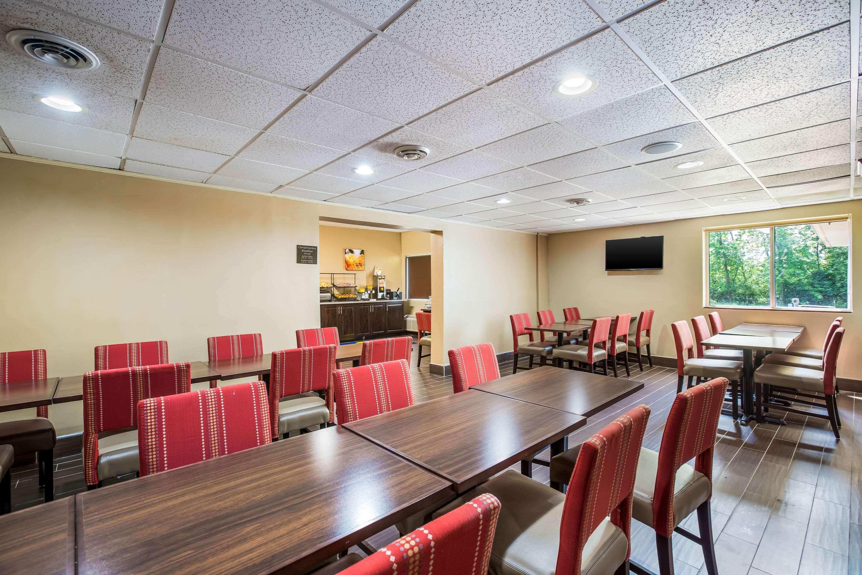 Comfort Inn & Suites Fairborn Near Wright Patterson Afb Ngoại thất bức ảnh