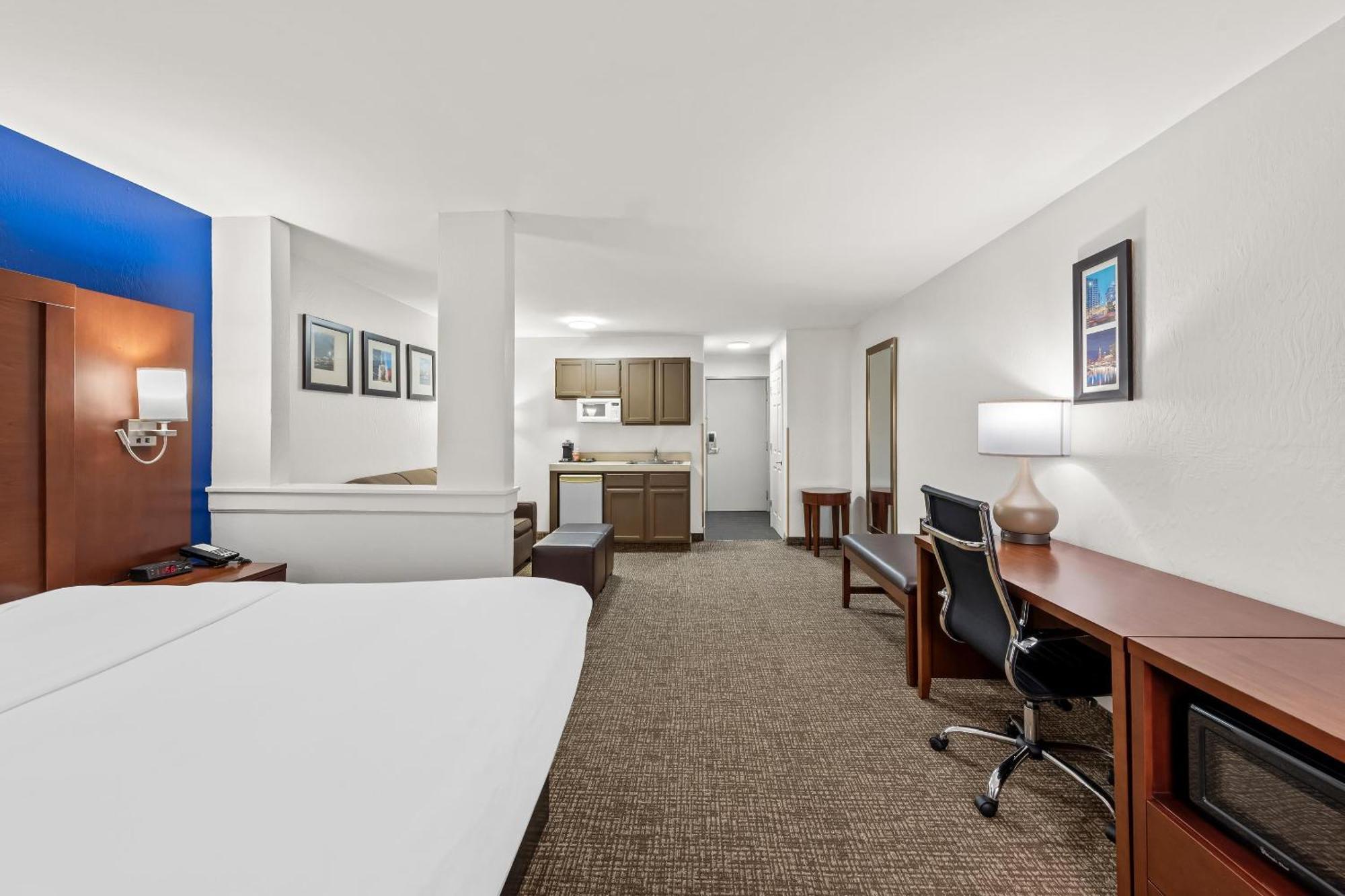 Comfort Inn & Suites Fairborn Near Wright Patterson Afb Ngoại thất bức ảnh