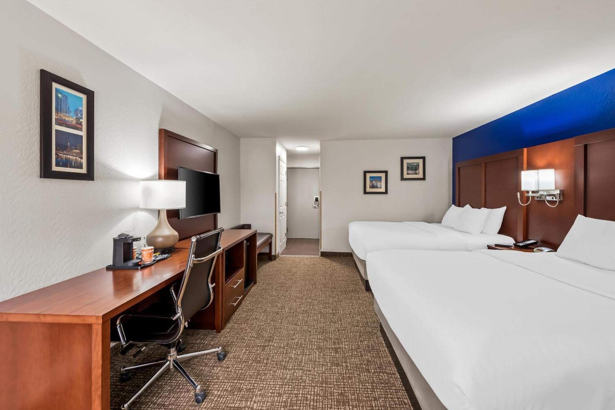 Comfort Inn & Suites Fairborn Near Wright Patterson Afb Ngoại thất bức ảnh